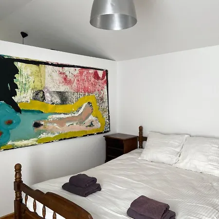 Arthouse Lola Semesterbostad