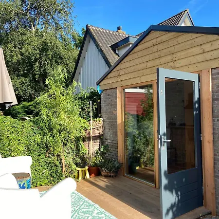 Holiday home Arthouse Lola *