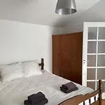 度假居 Arthouse Lola *