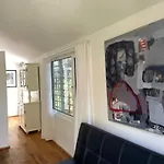 度假居 Arthouse Lola