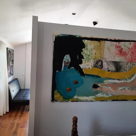 Arthouse Lola *